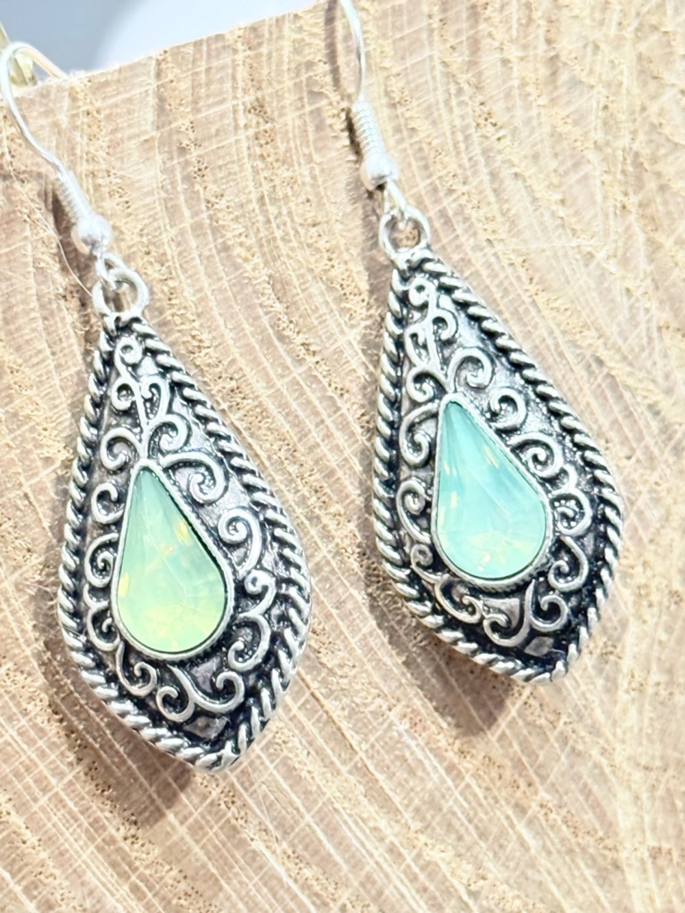 Prehnite Teardrop Silver Tone Filigree Boho Dangle Earrings Jewelry NWT - Picture 6 of 6